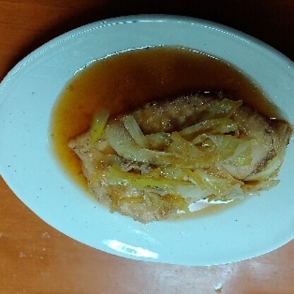レシピがわかりやすく、とても簡単に美味しい煮魚が出来ました。生姜とネギの味が効いていてとっても美味しかったです。。